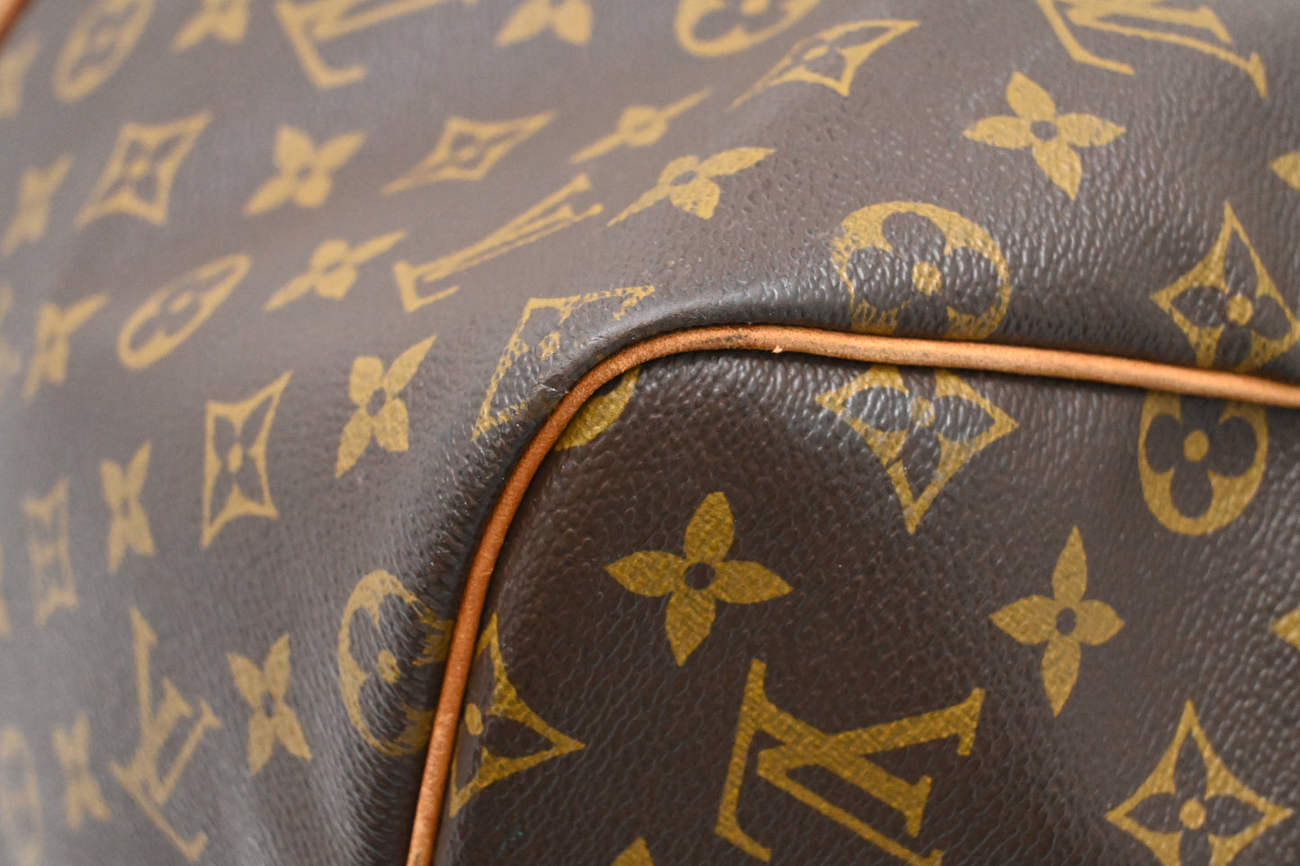 Louis Vuitton Keepall 55 in Monogram Canvas