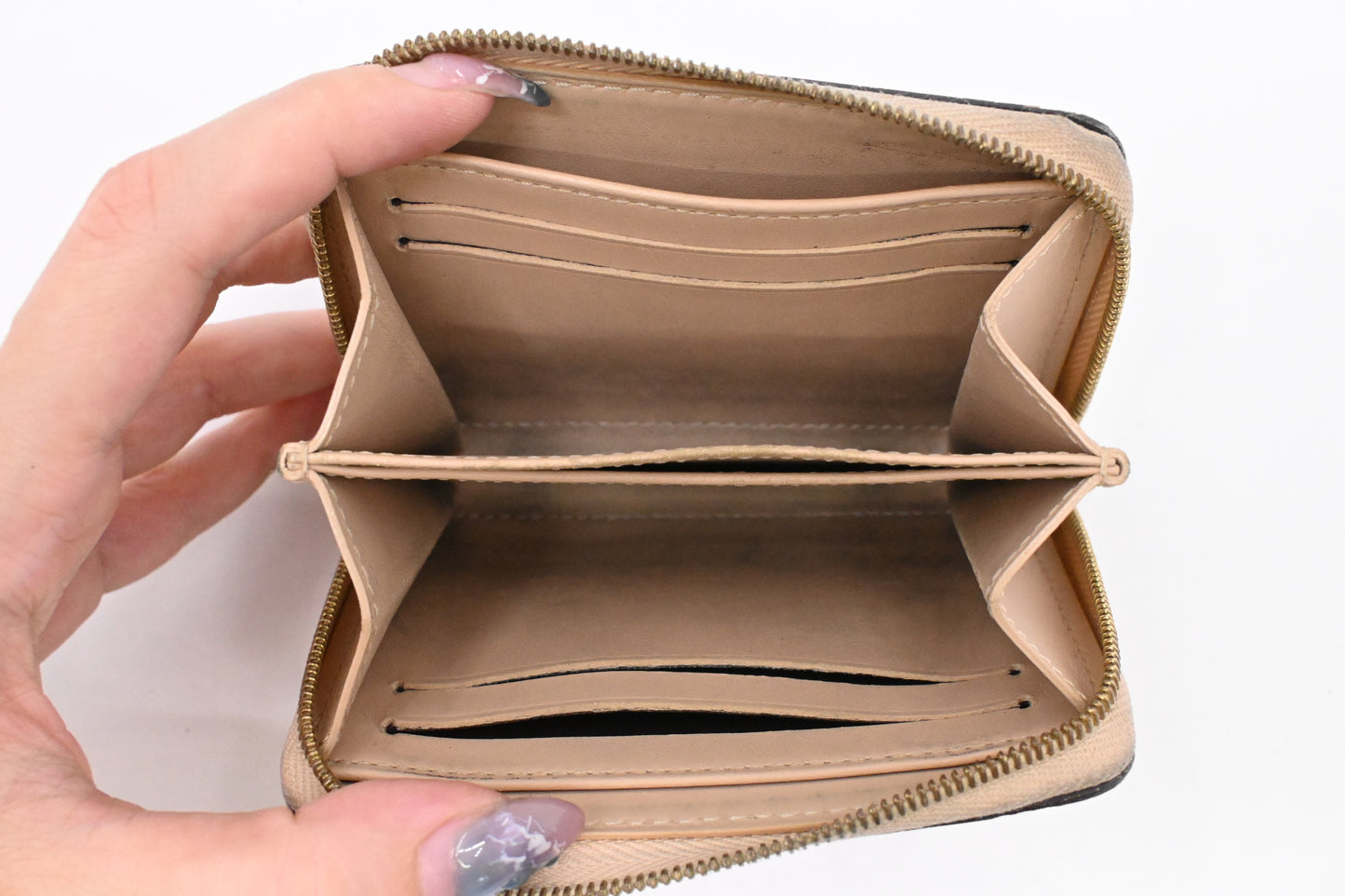 Louis Vuitton Zippy Compact Wallet in Beige Vernis Leather