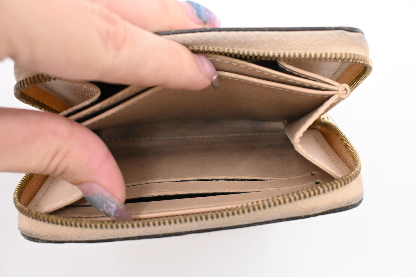 Louis Vuitton Zippy Compact Wallet in Beige Vernis Leather