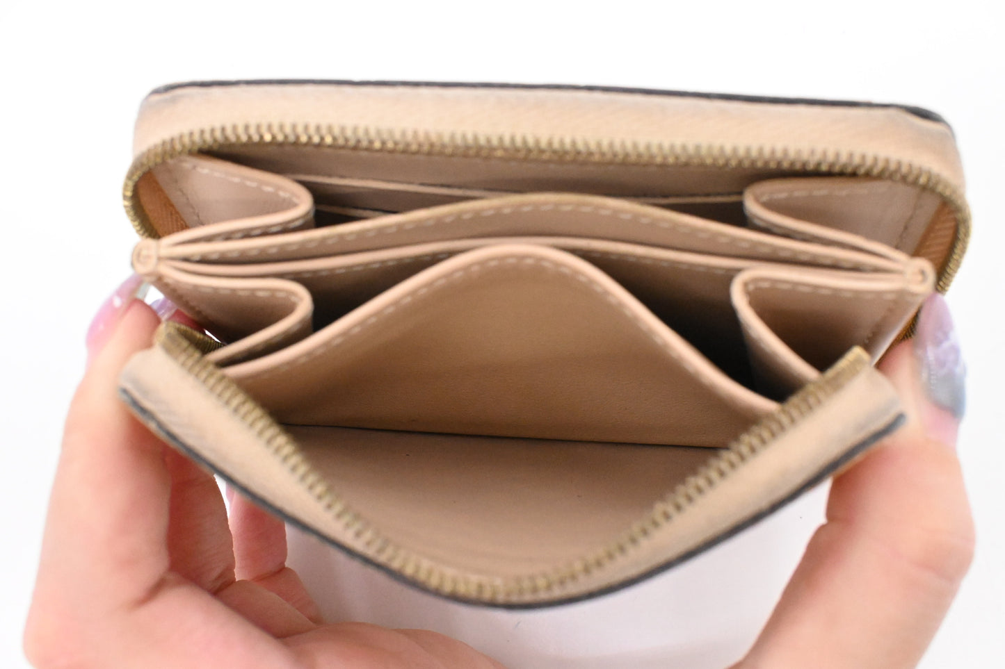 Louis Vuitton Zippy Compact Wallet in Beige Vernis Leather