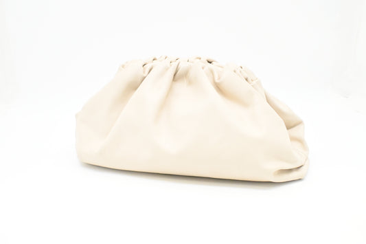 Bottega Veneta Pouch in Cream Leather