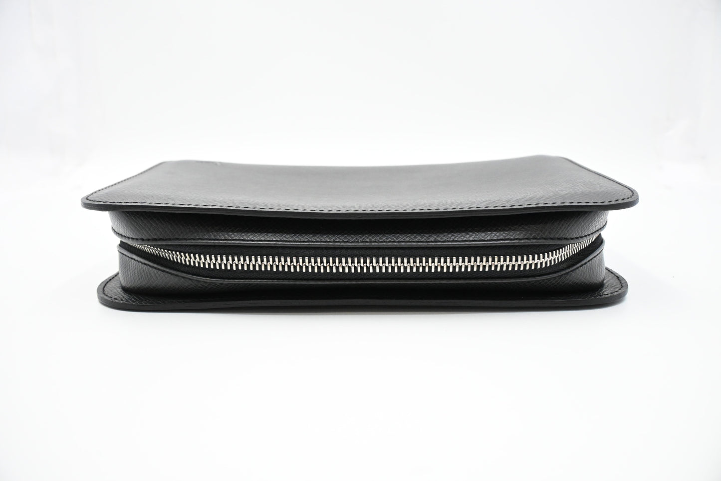 Louis Vuitton Baikal in Black Taiga Leather