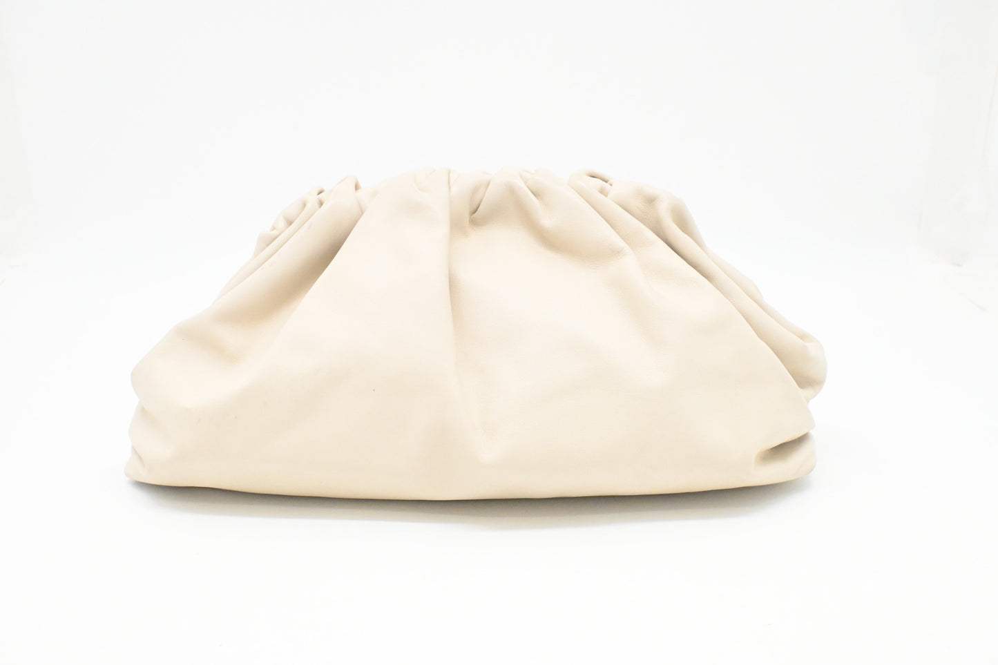 Bottega Veneta Pouch in Cream Leather