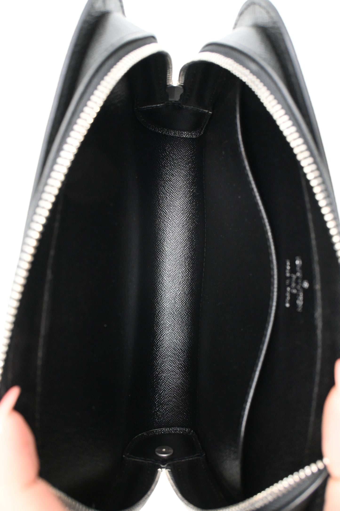 Louis Vuitton Baikal in Black Taiga Leather