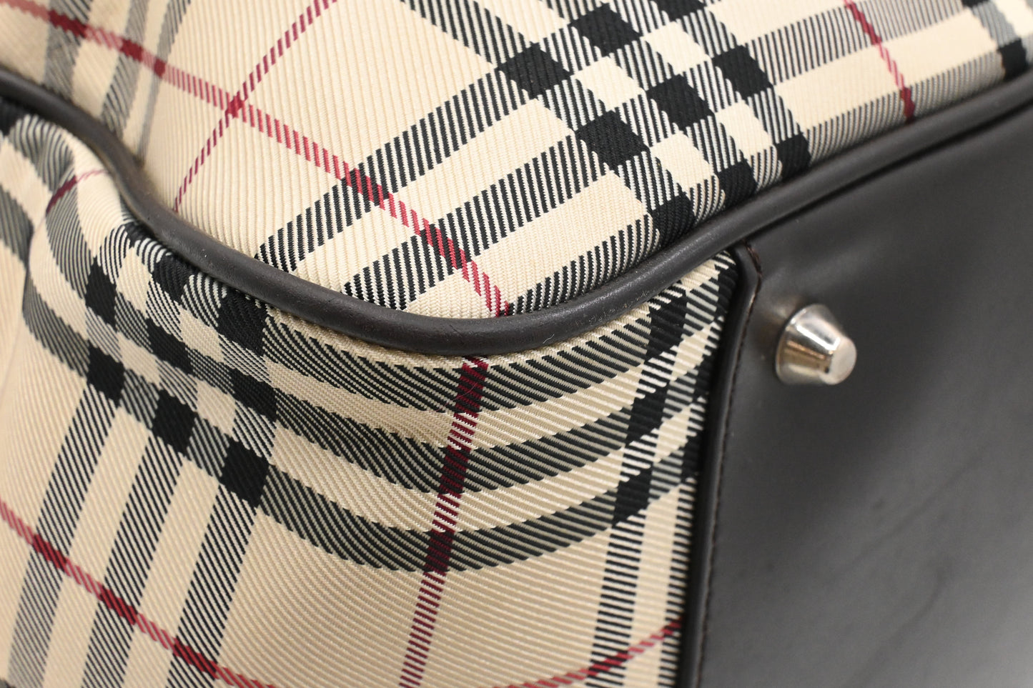 Burberry Travel Bag in Cream Checked Canvas