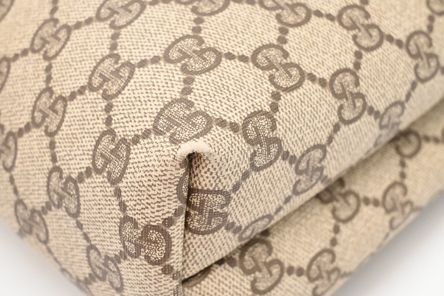 Gucci Tote Bag in GG Supreme Canvas