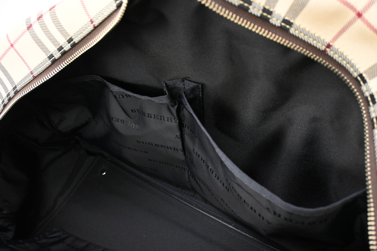 Burberry Travel Bag in Cream Checked Canvas