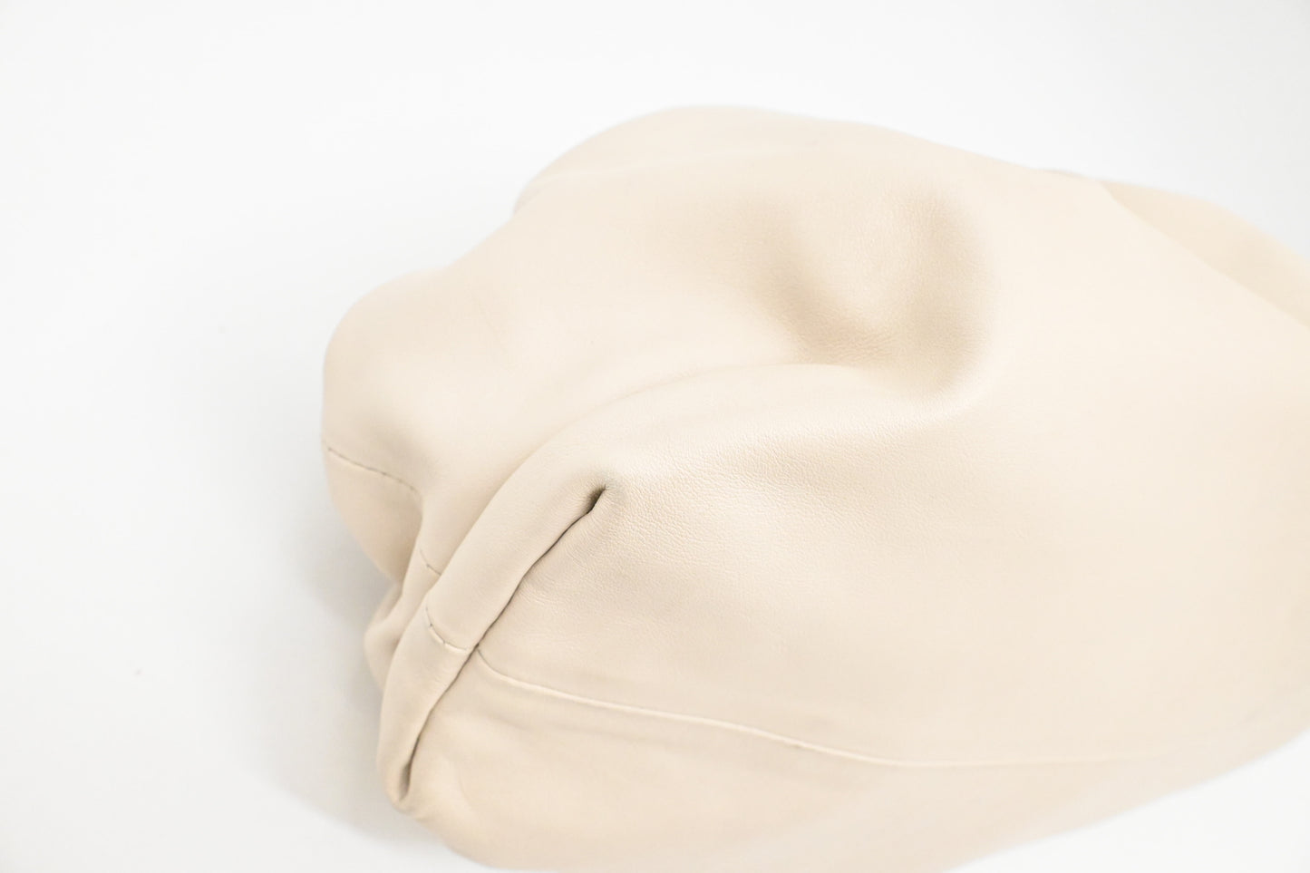 Bottega Veneta Pouch in Cream Leather