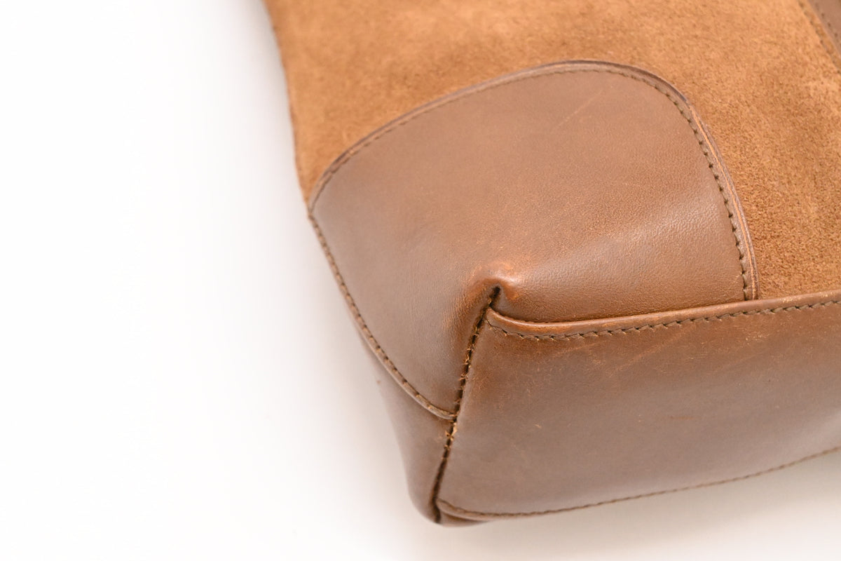 Gucci Shoulder Bag in Brown Suede Leather