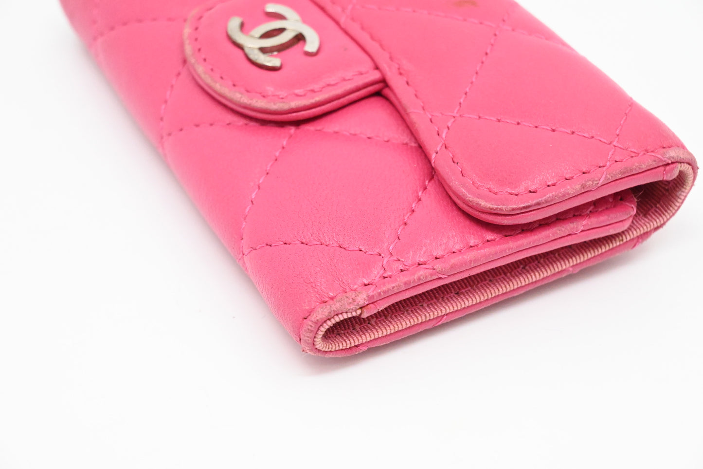 Chanel Classic 6 Key Case in Pink Mattelassé Leather
