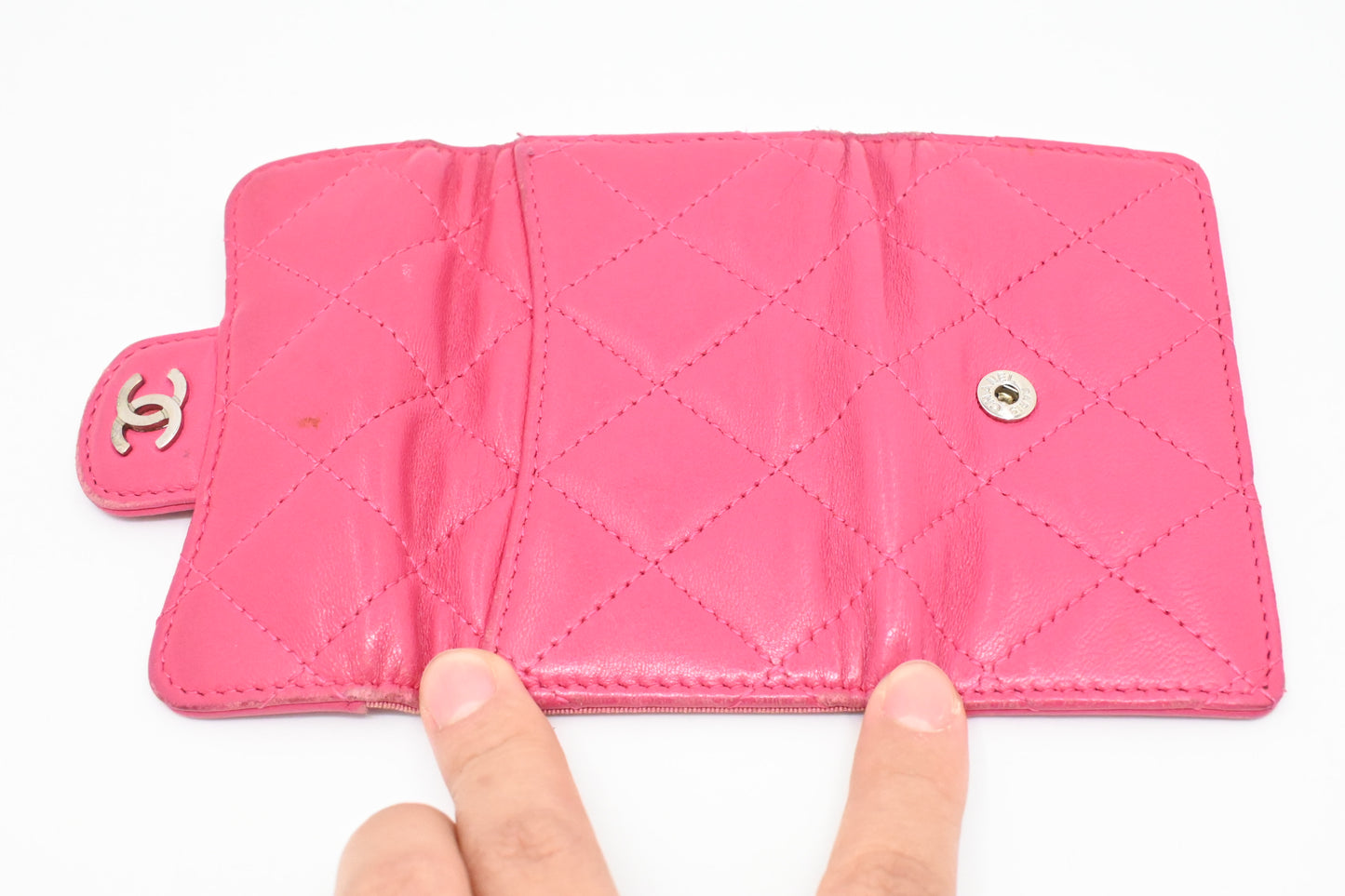 Chanel Classic 6 Key Case in Pink Mattelassé Leather