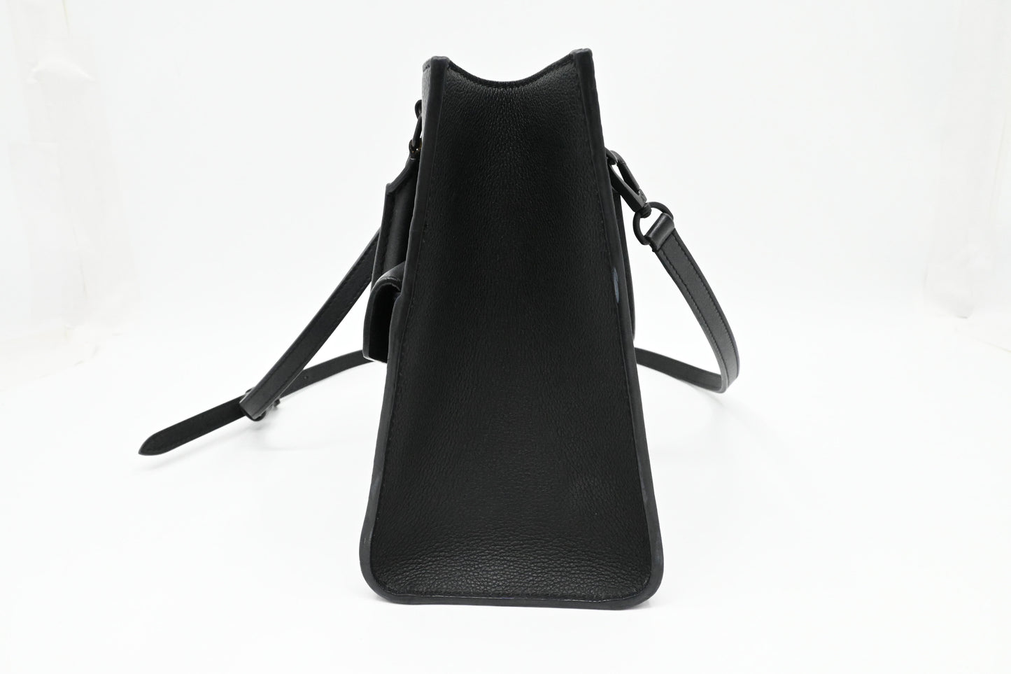 Louis Vuitton Lockme Tote PM in Black Leather