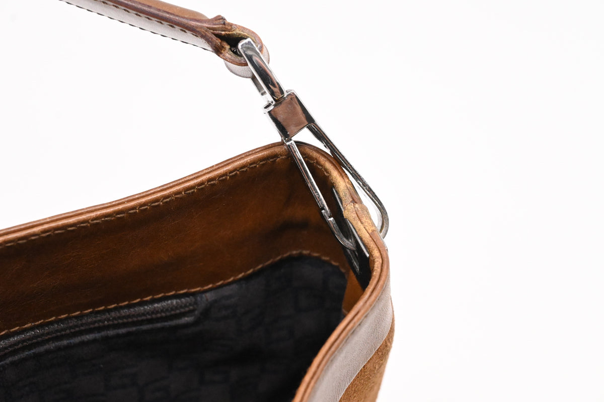 Gucci Shoulder Bag in Brown Suede Leather