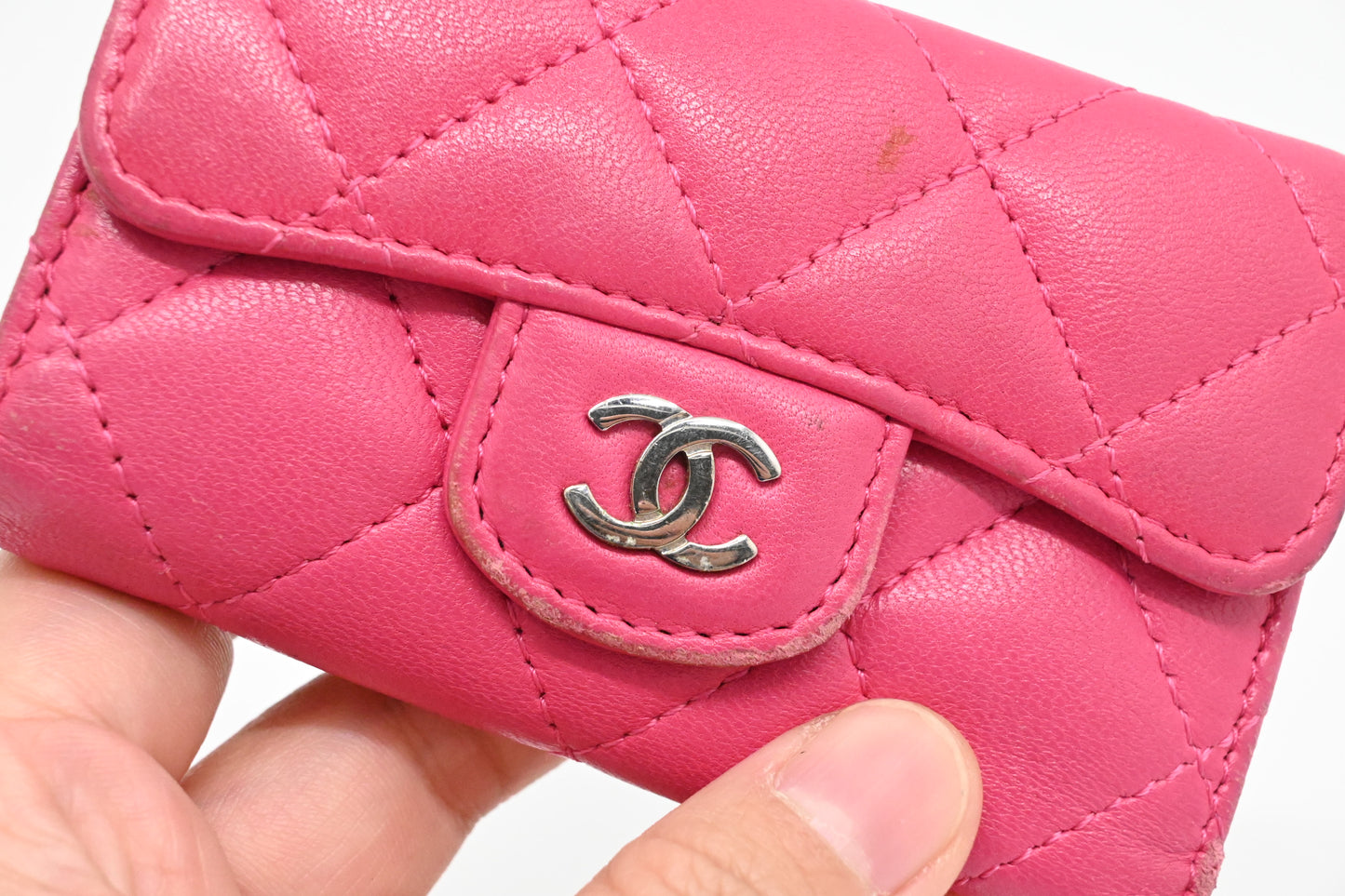 Chanel Classic 6 Key Case in Pink Mattelassé Leather