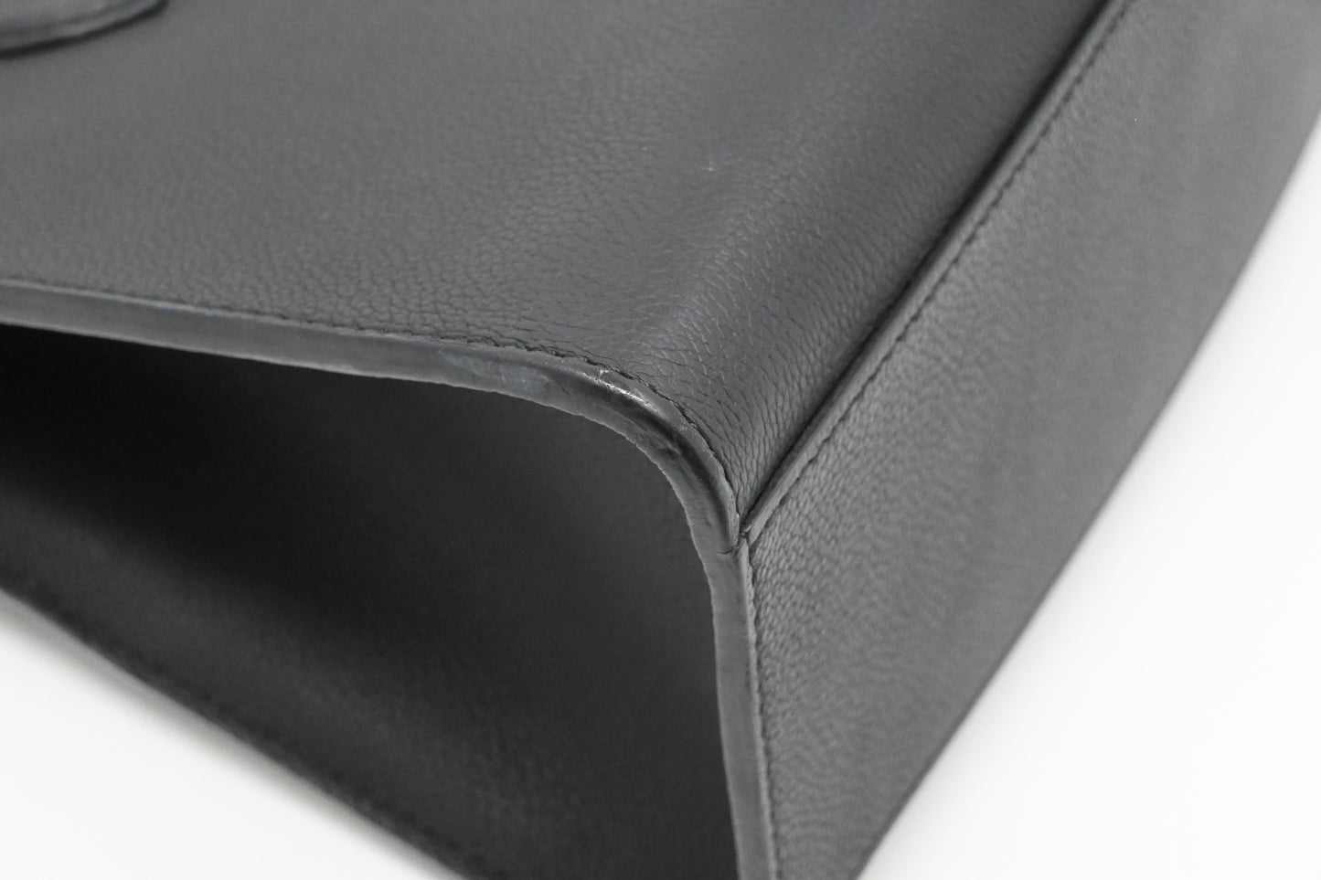 Louis Vuitton Lockme Tote PM in Black Leather