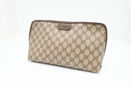 Gucci Pouch in GG Supreme Canvas