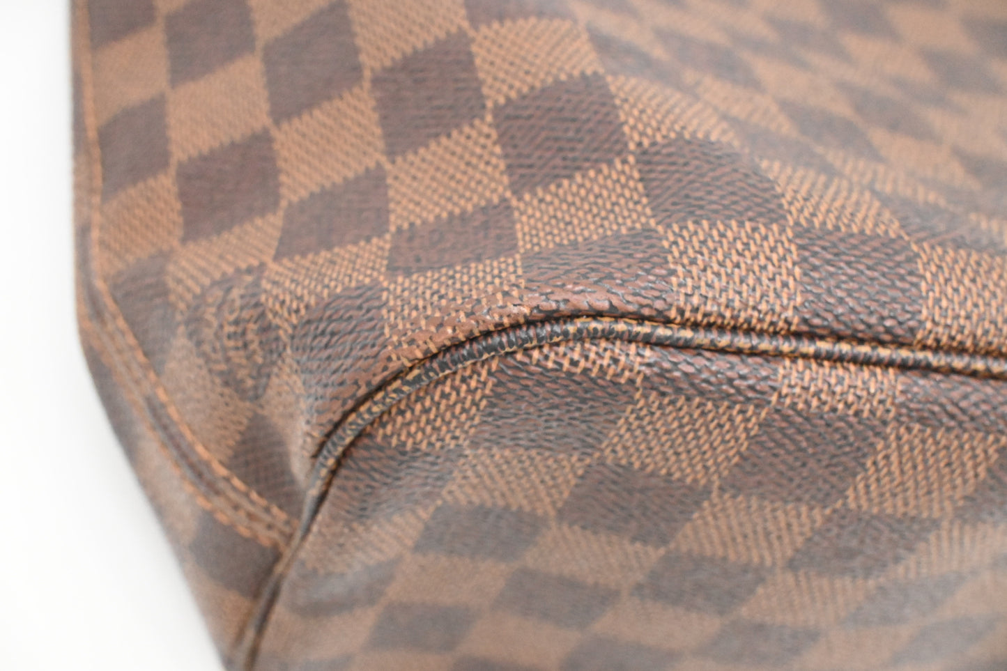 Louis Vuitton Neverfull PM in Damier Ebene Canvas