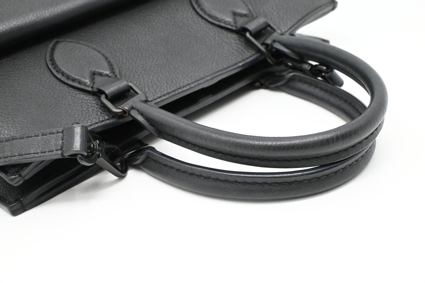 Louis Vuitton Lockme Tote PM in Black Leather