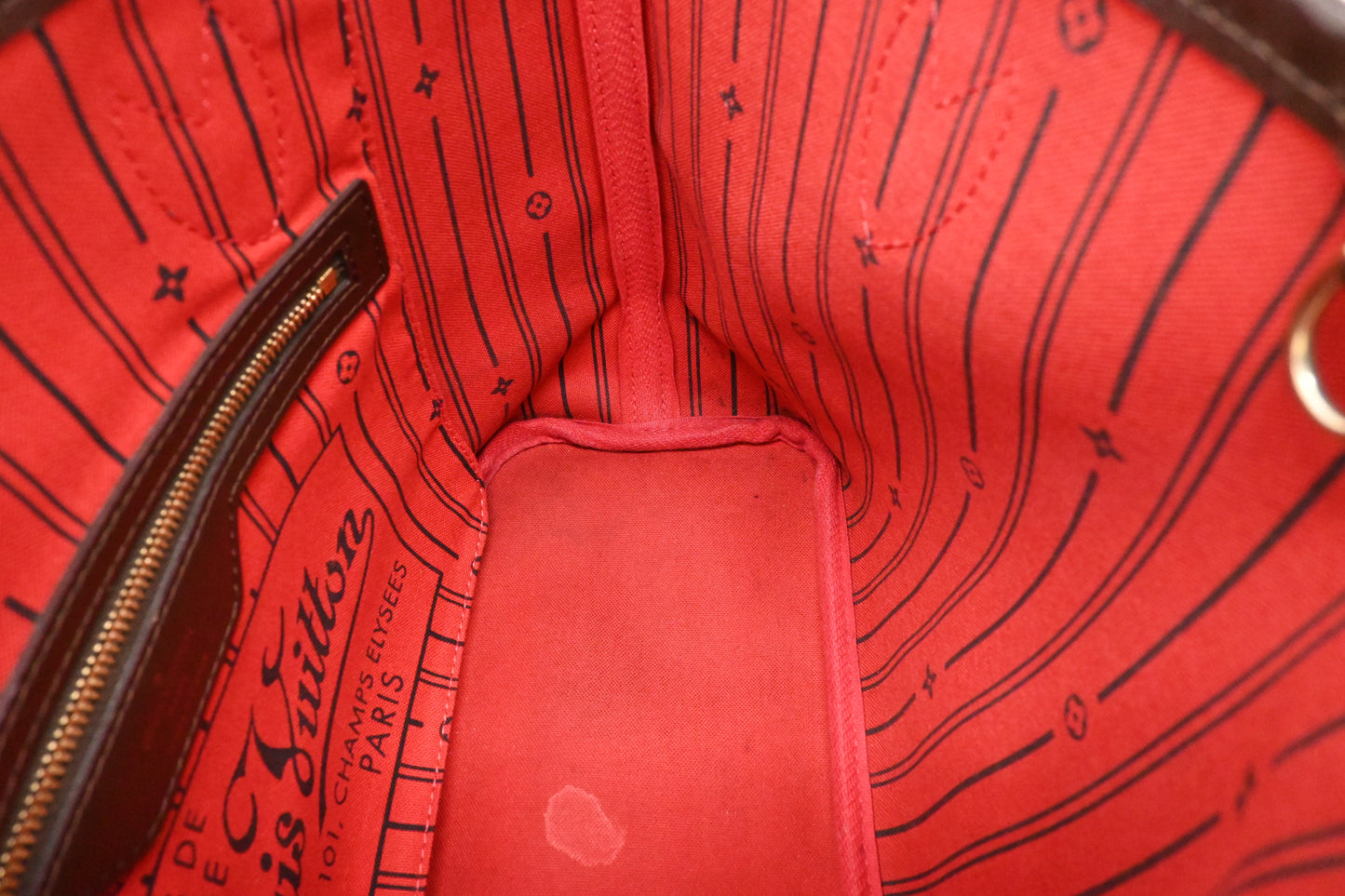 Louis Vuitton Neverfull PM in Damier Ebene Canvas