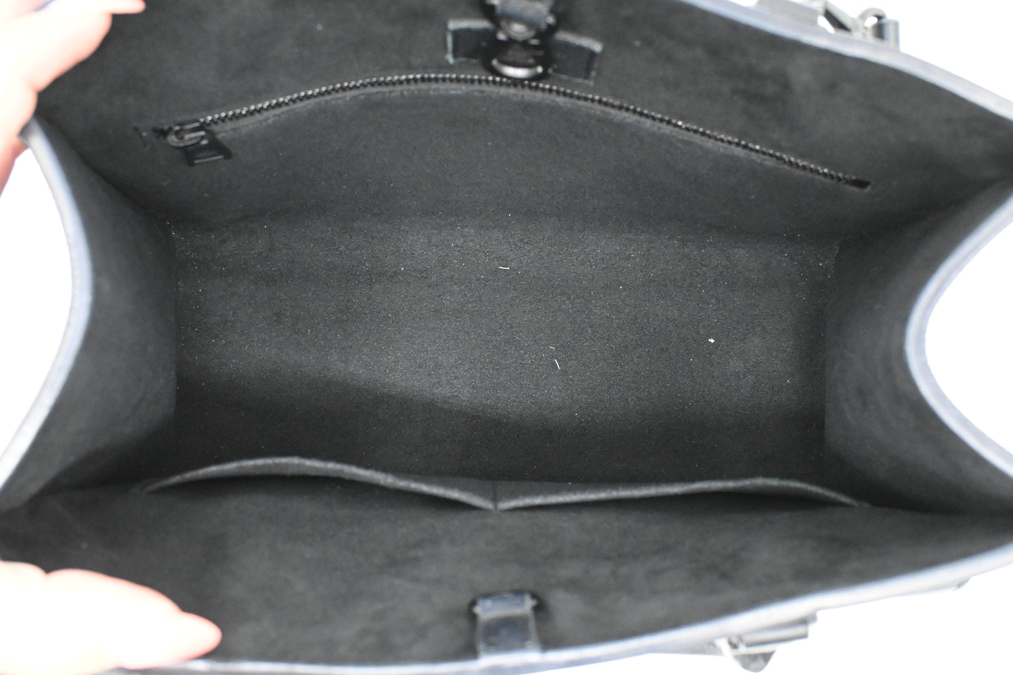 Louis Vuitton Lockme Tote PM in Black Leather