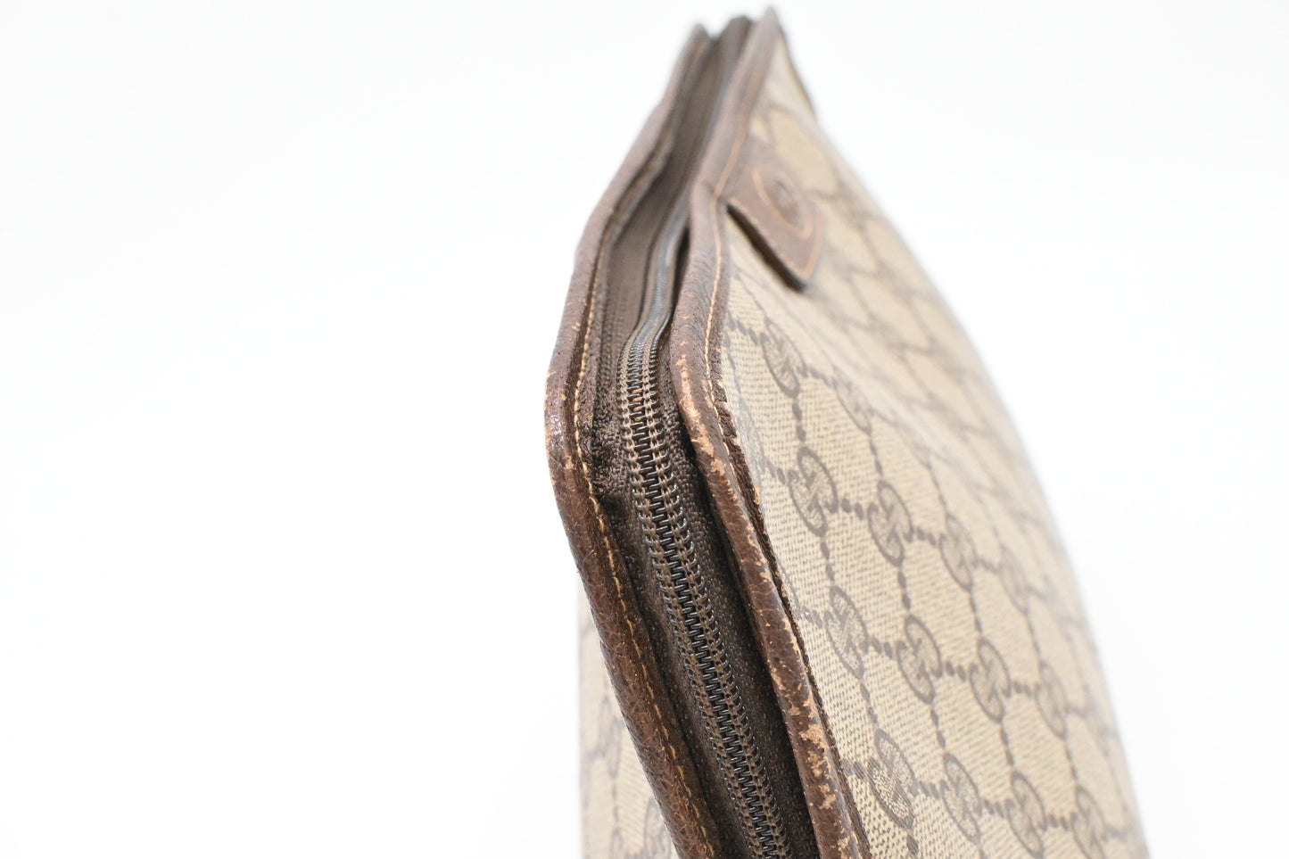 Gucci Pouch in GG Supreme Canvas
