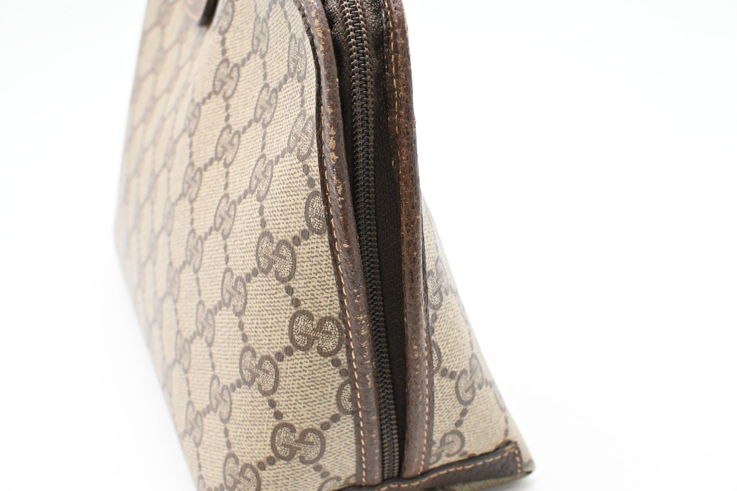 Gucci Pouch in GG Supreme Canvas