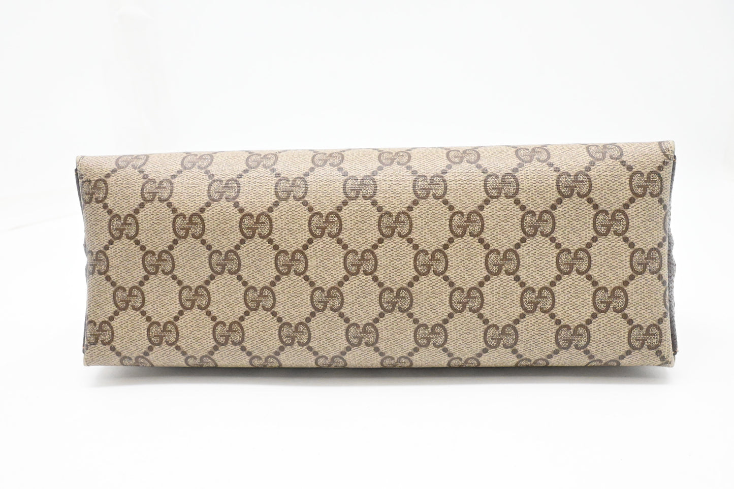 Gucci Pouch in GG Supreme Canvas
