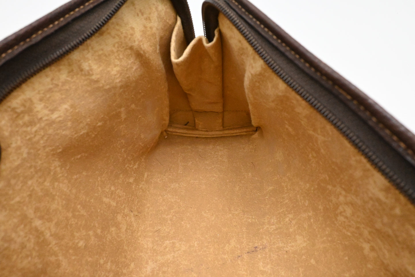 Gucci Pouch in GG Supreme Canvas