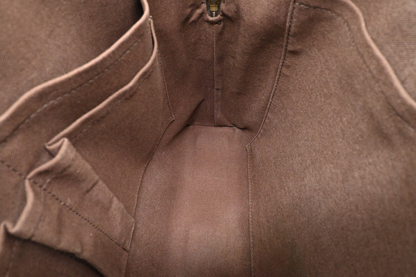 Louis Vuitton Porte Document Jour in Damier Ebene Canvas