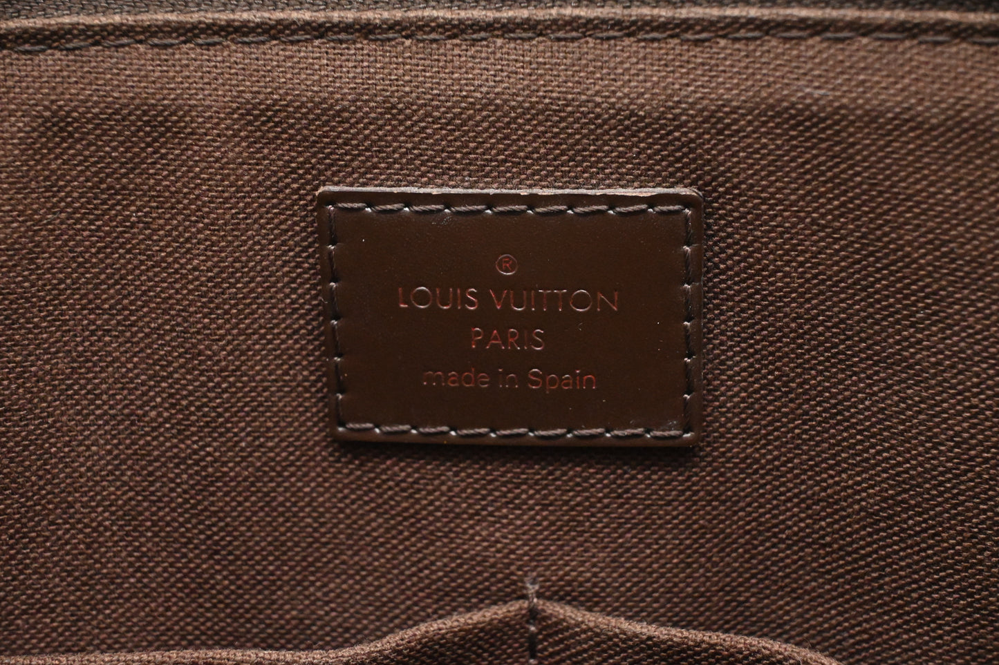 Louis Vuitton Porte Document Jour in Damier Ebene Canvas