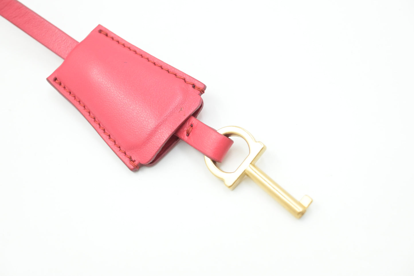 Ferragamo Shoulder Bag in Raffia and Red Leather