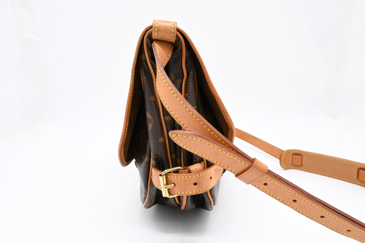 Louis Vuitton Saumur 30 in Monogram Canvas