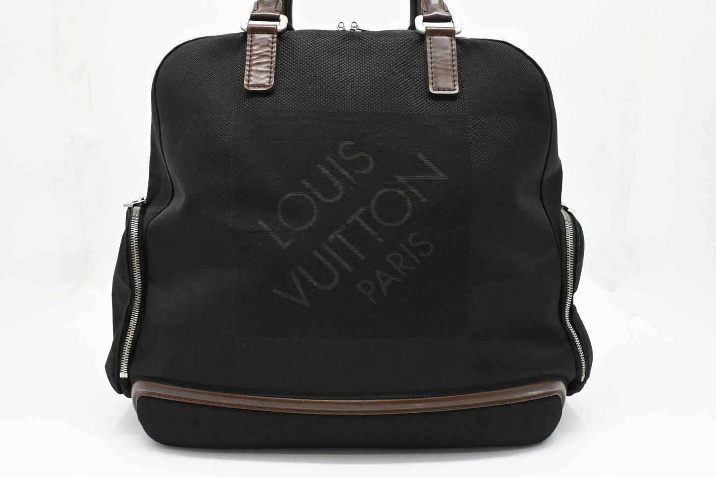Louis Vuitton Sac Aventurier in Black Damier Geant Canvas
