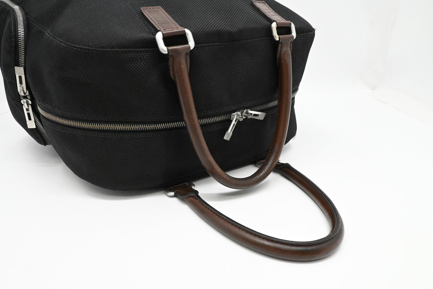 Louis Vuitton Sac Aventurier in Black Damier Geant Canvas