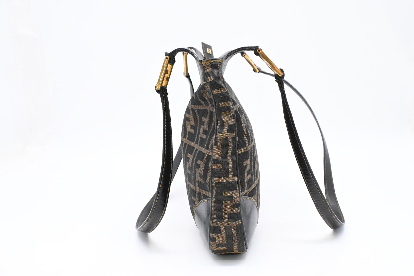 Fendi Shoulder Bag in Zucca Canvas