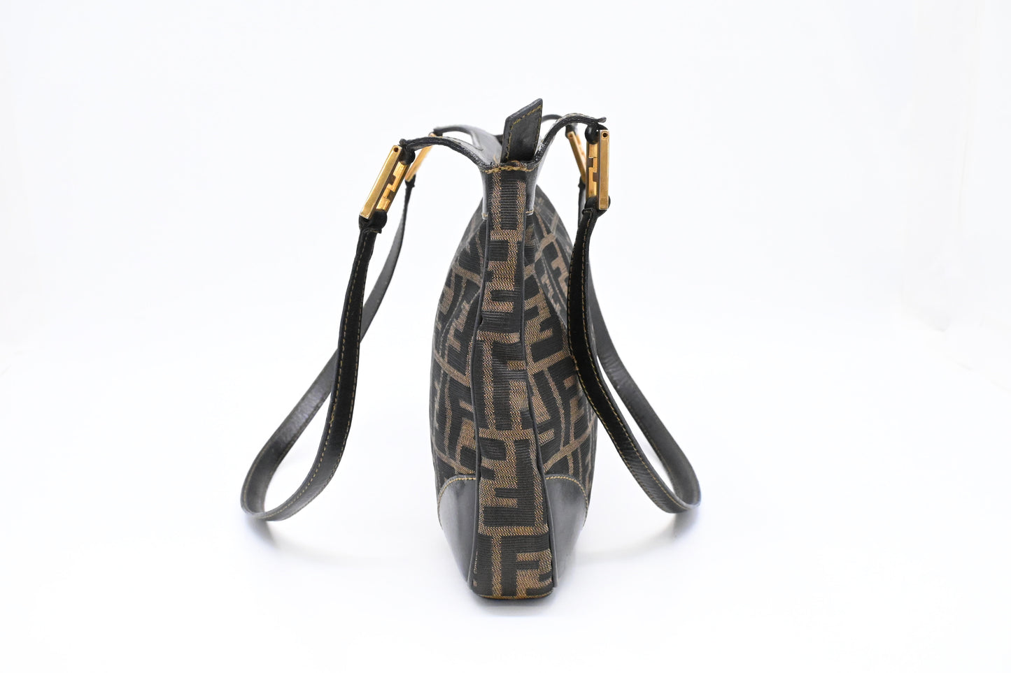 Fendi Shoulder Bag in Zucca Canvas