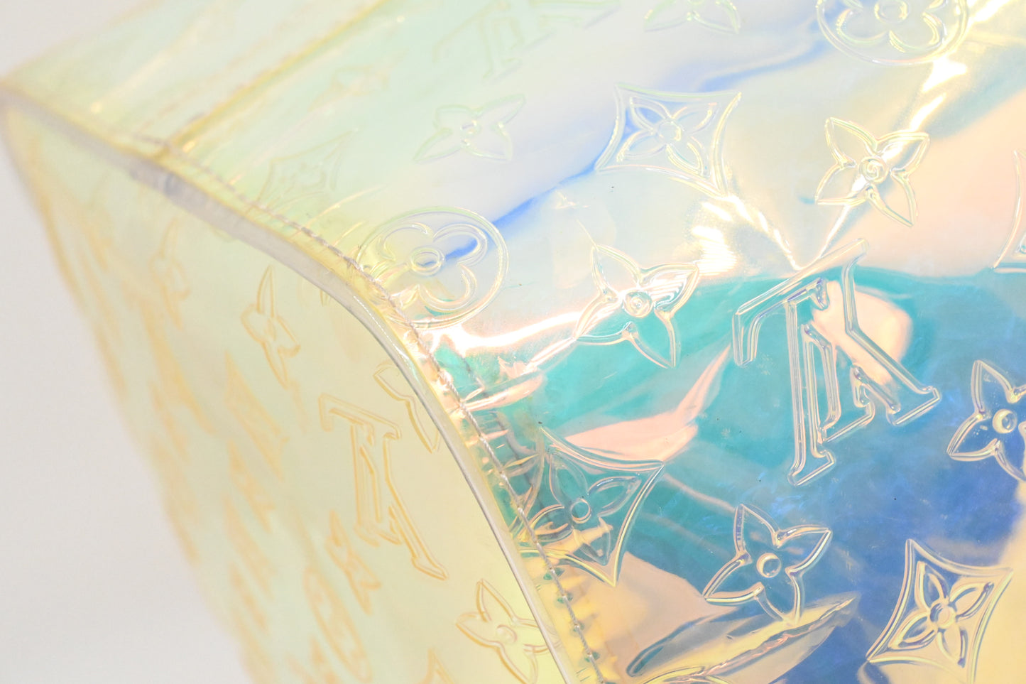 Louis Vuitton Keepall 50 in Prism PVC