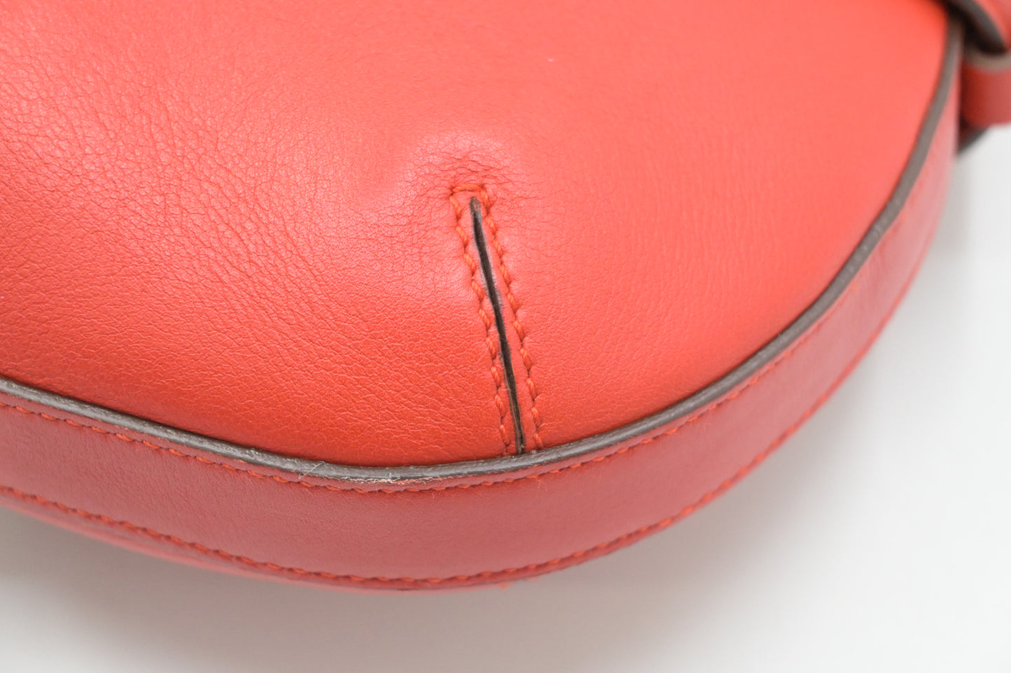 Ferragamo Shoulder Bag in Red Leather