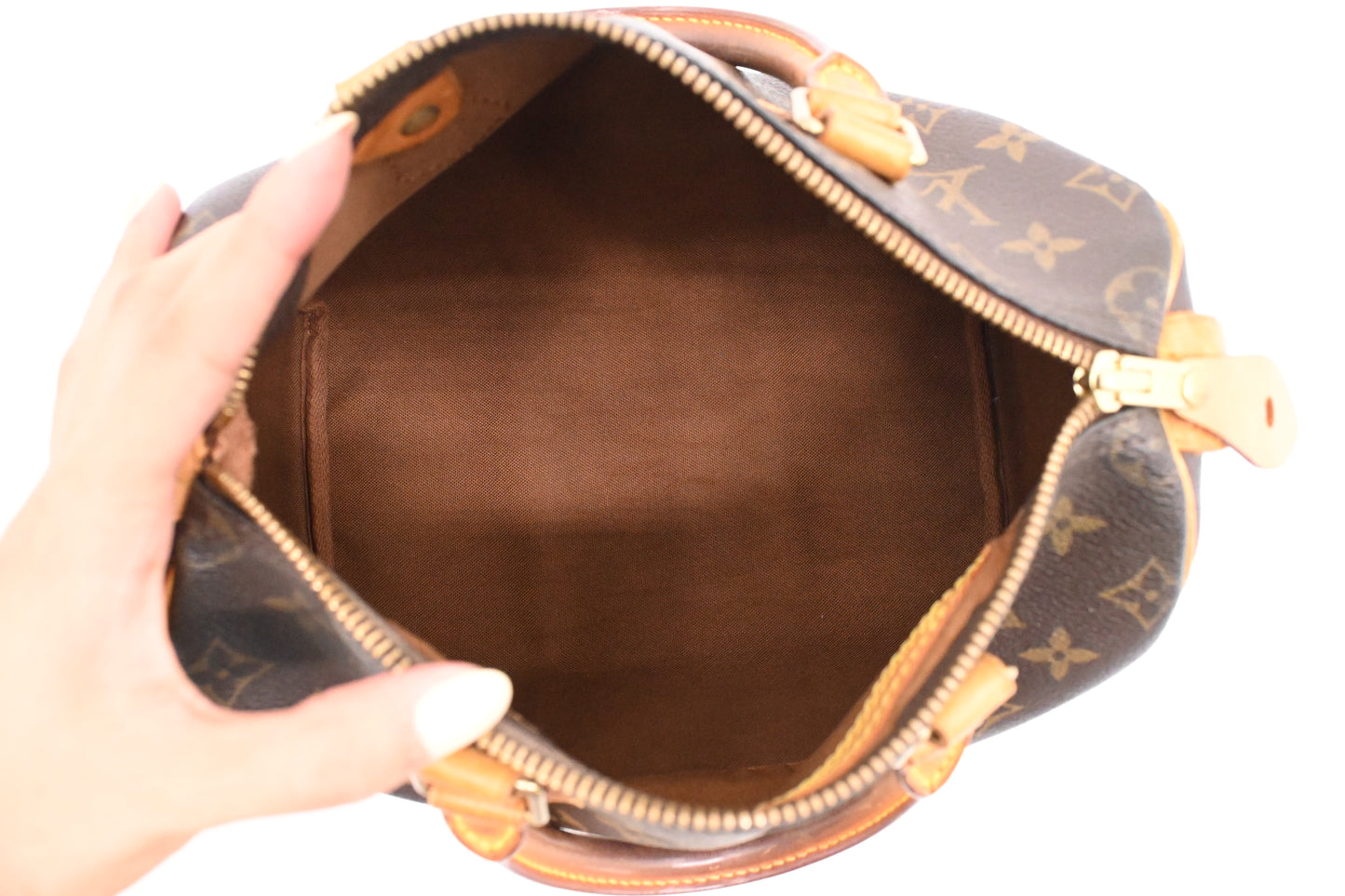 Louis Vuitton Speedy 25 in Monogram Canvas