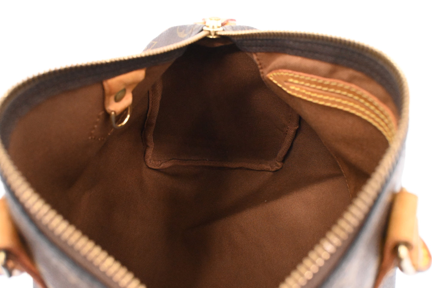 Louis Vuitton Speedy 25 in Monogram Canvas