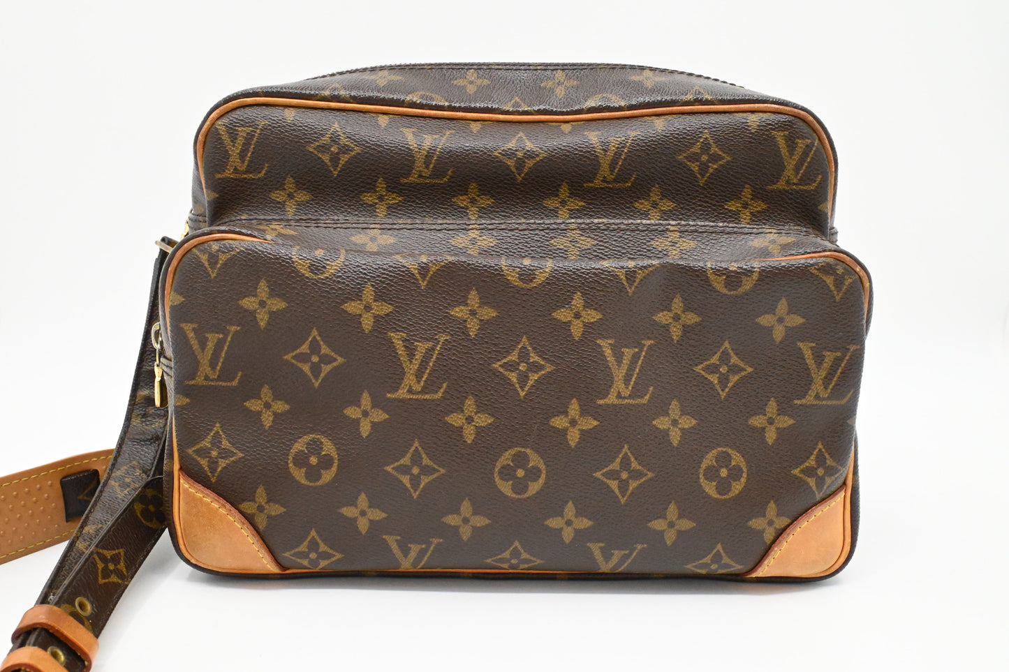 Louis Vuitton Nile in Monogram Canvas
