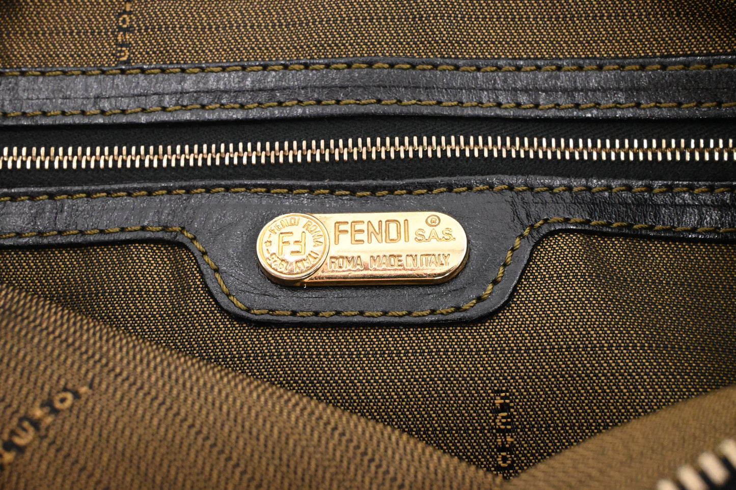 Fendi Shoulder Bag in Zucca Canvas