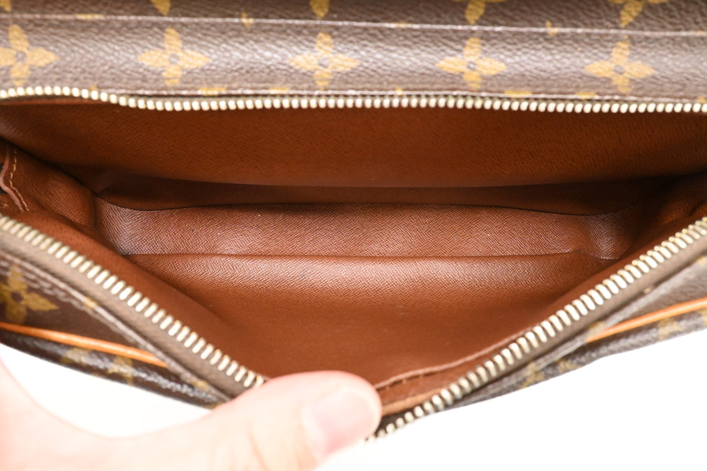 Louis Vuitton Nile in Monogram Canvas