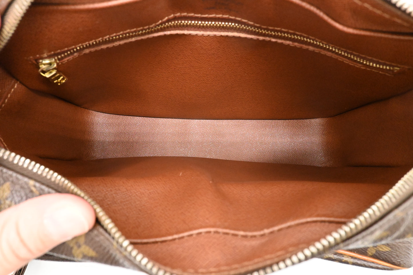 Louis Vuitton Nile in Monogram Canvas