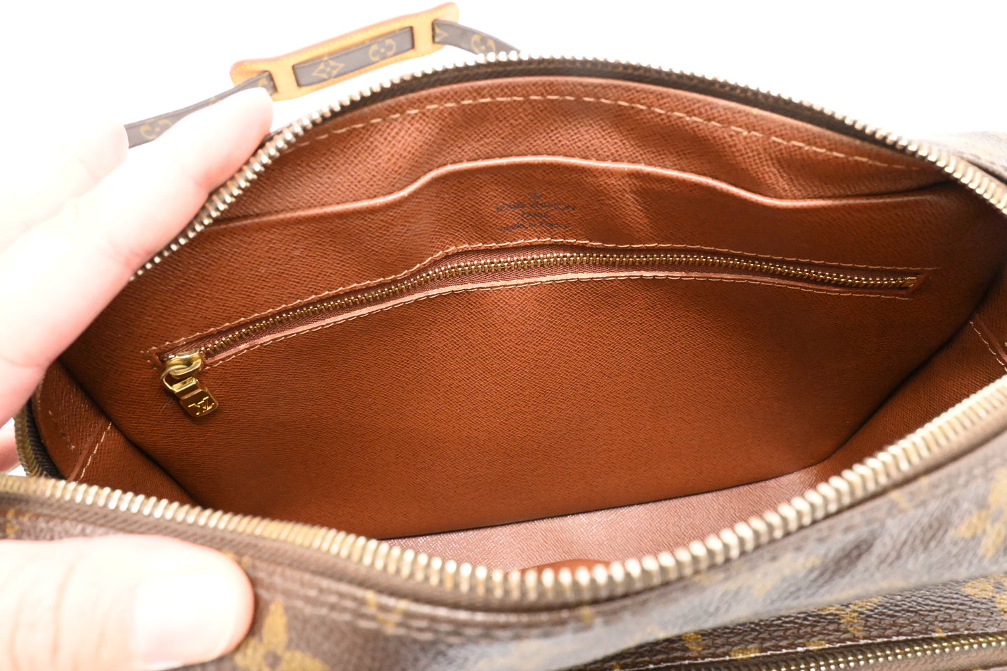 Louis Vuitton Nile in Monogram Canvas