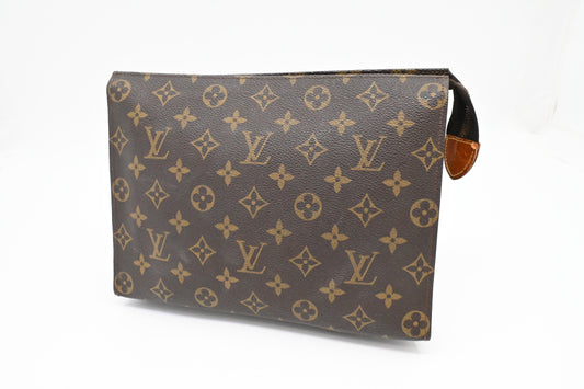 Louis Vuitton Toiletry 26 in Monogram Canvas