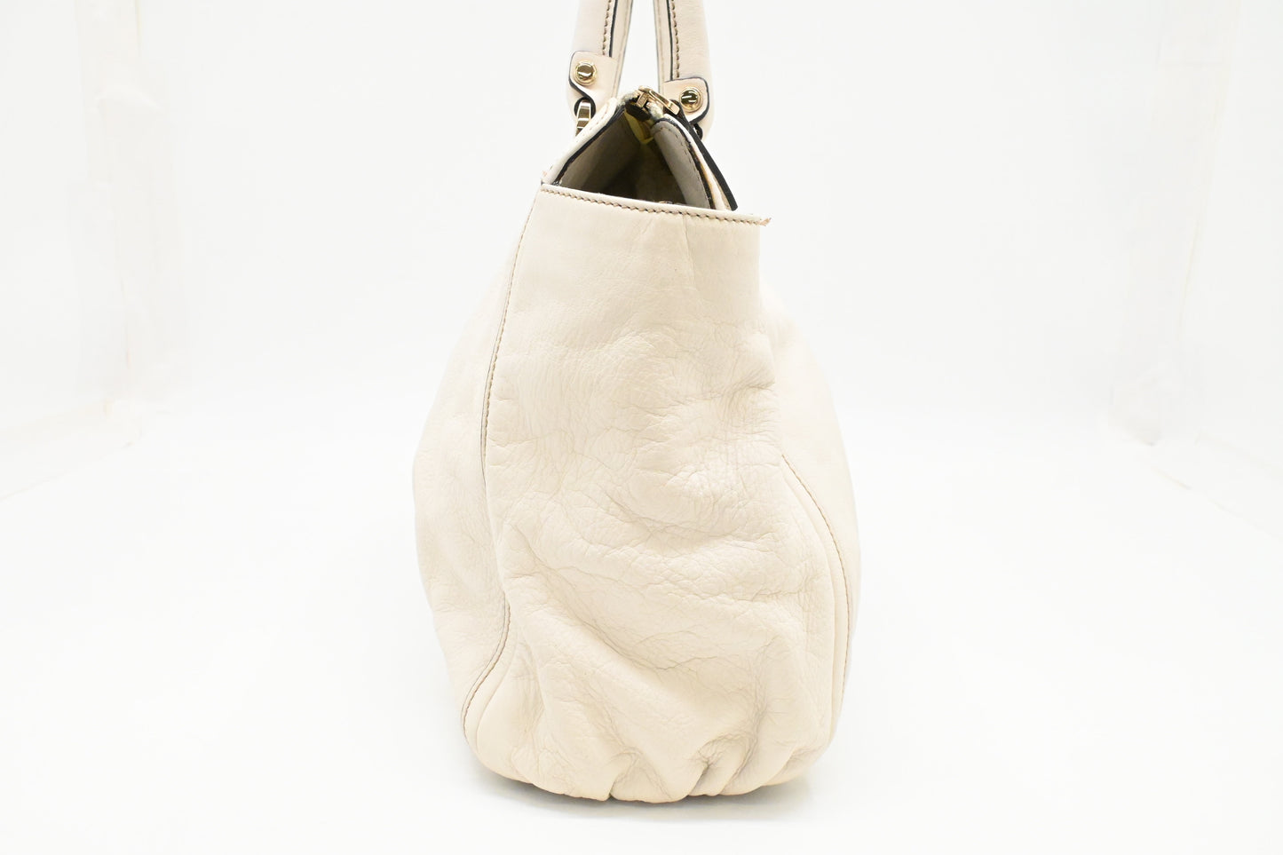 Gucci Abbey Tote in White Leather