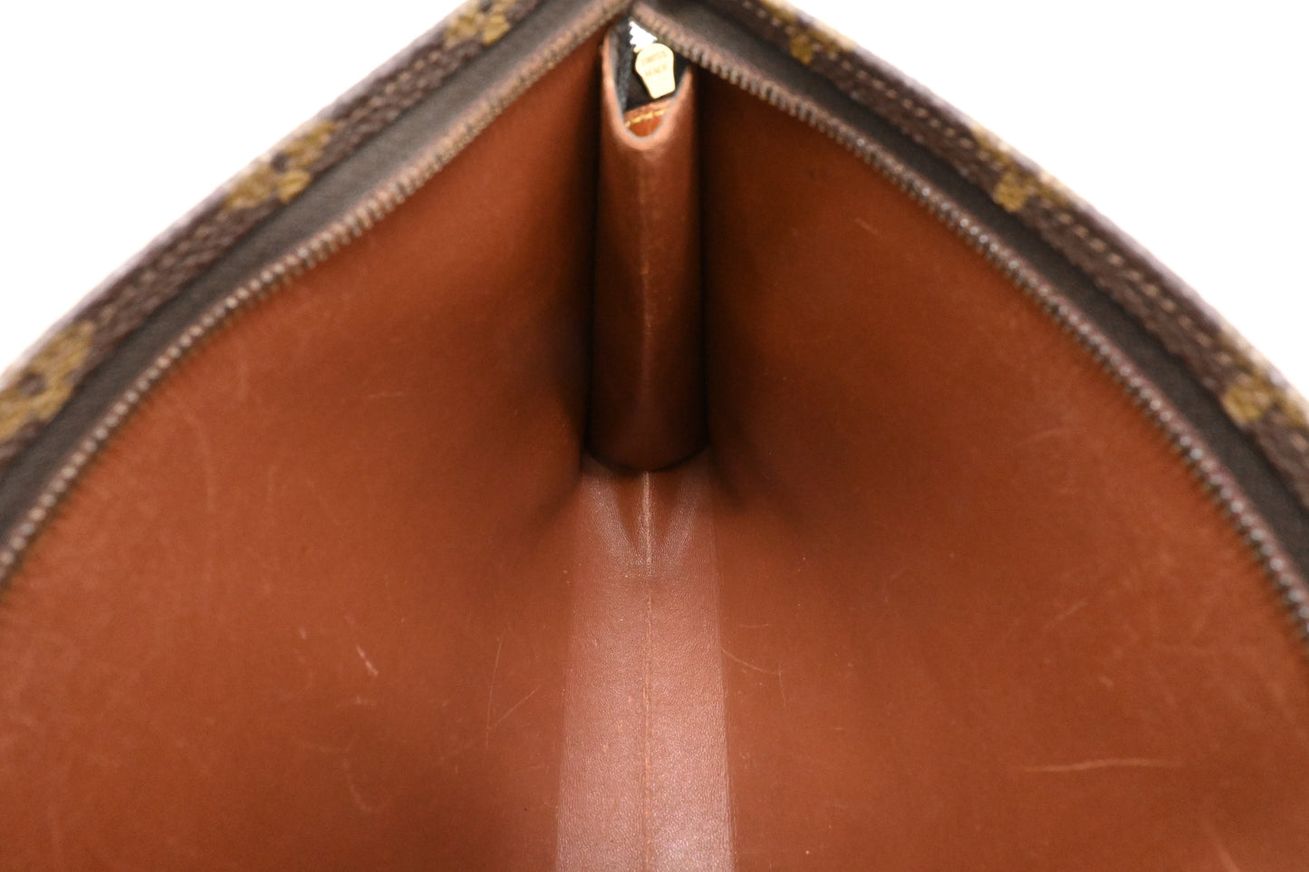 Louis Vuitton Toiletry 26 in Monogram Canvas