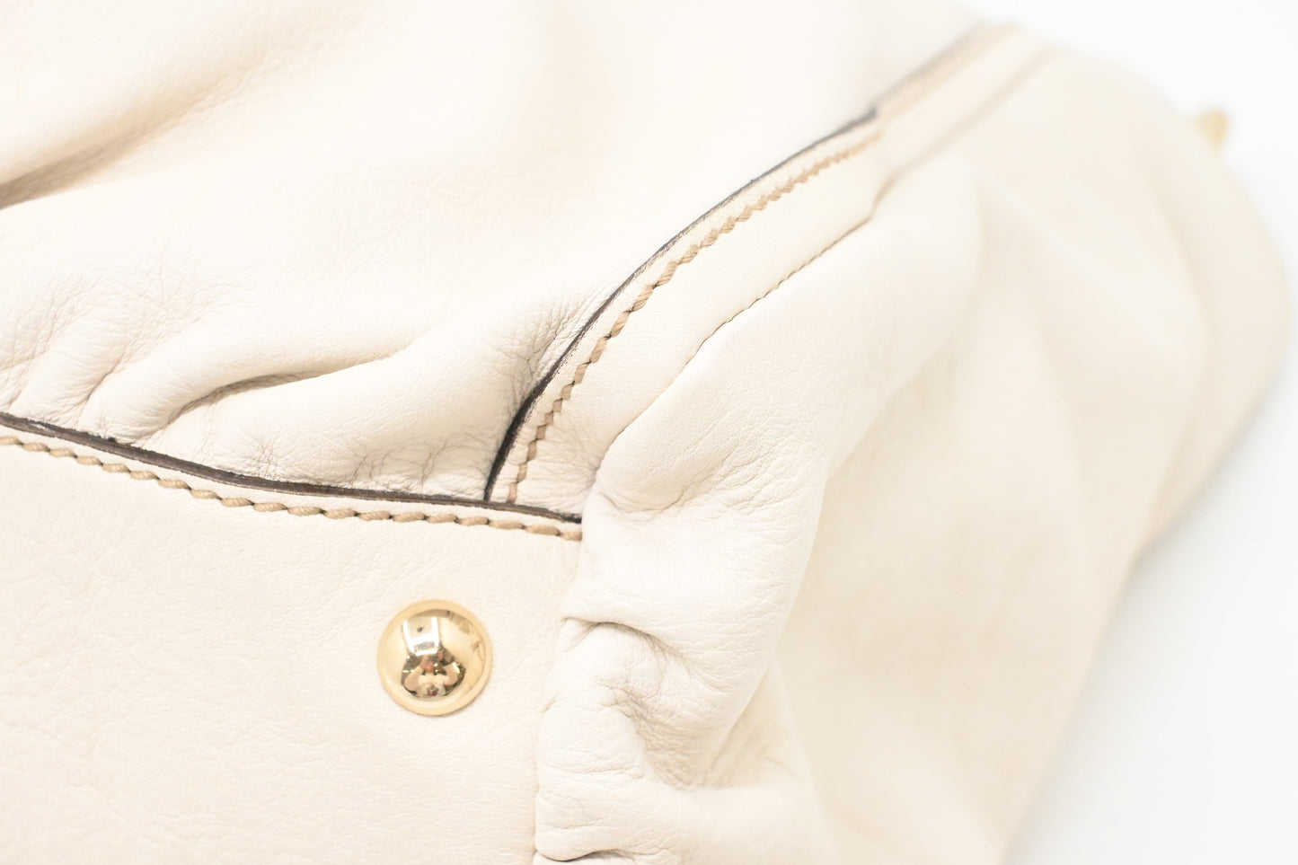 Gucci Abbey Tote in White Leather