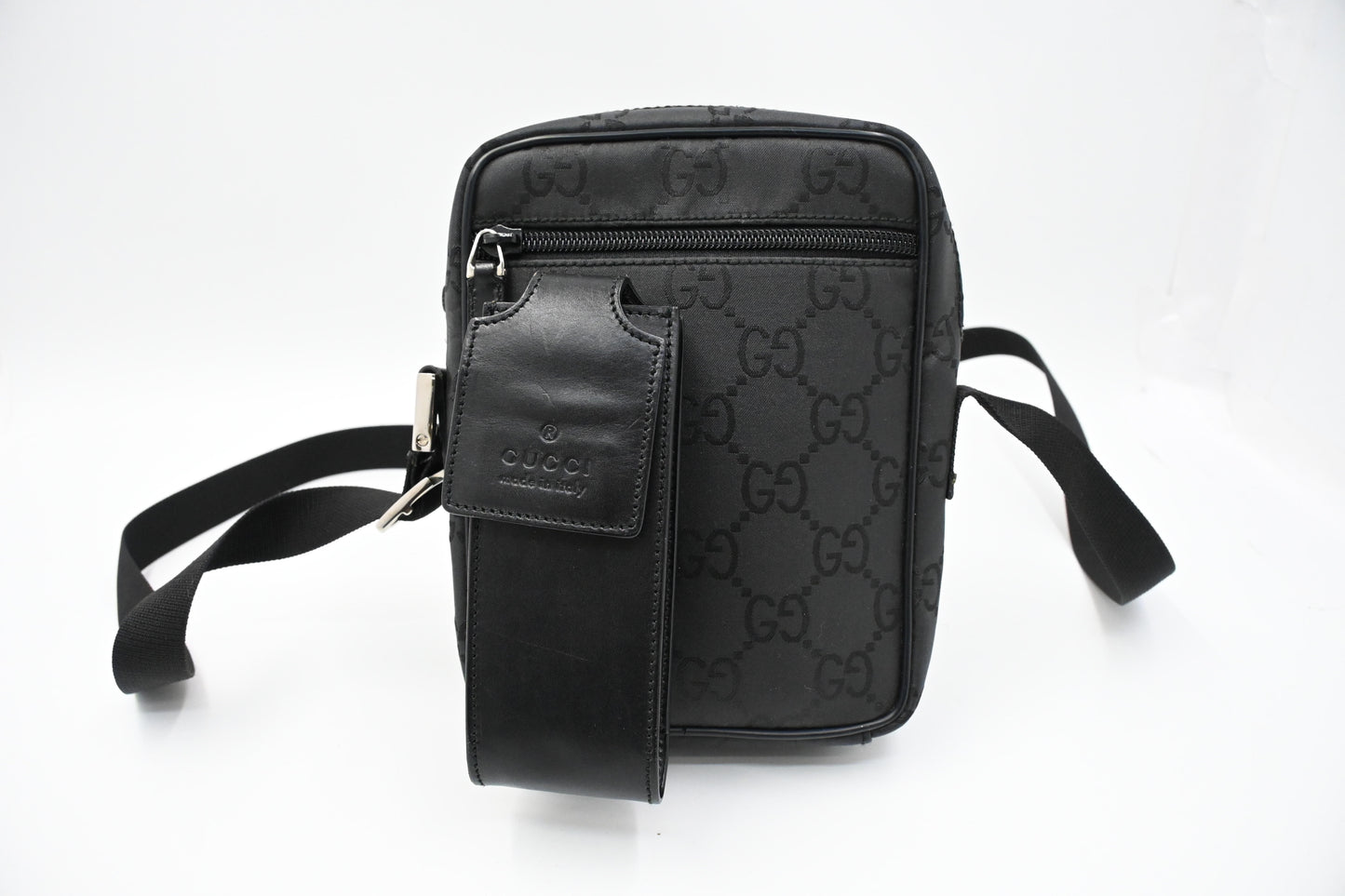 Gucci Crossbody Bag in Black Canvas
